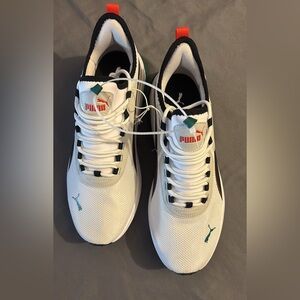 Puma White and Black Men's Sneakers